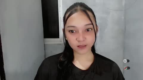 Shanti xhey online show from October 25, 7:21 pm