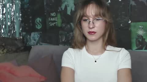 alishakelly online show from October 30, 6:05 am