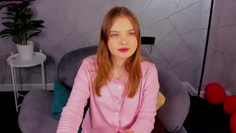 Alisia online show from March 5, 1:01 am