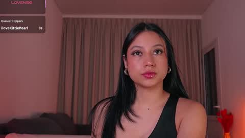 Alison  online show from November 18, 10:05 am