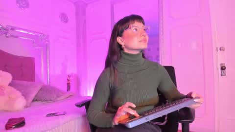 Alison Fishert online show from February 24, 12:03 pm