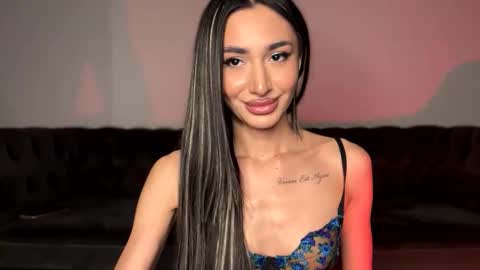 Alissa online show from November 16, 9:15 pm