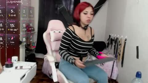 Snapshot of alissia_kent99 chatting on September 13, 6:38 pm Alissia online show from September 13, 6:38 pm