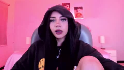 alisson__cortez online show from February 13, 1:35 pm