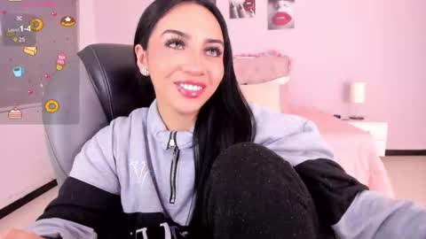 alisson__cortez online show from March 4, 1:39 pm