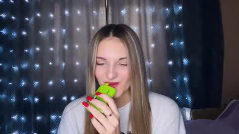 Emily online show from January 6, 8:29 am