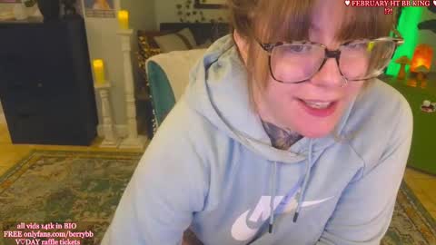 Snapshot of allieberrybb chatting on February 11, 1:51 pm  bb  online show from February 11, 1:51 pm