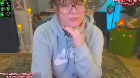 Snapshot of allieberrybb chatting on January 23, 4:19 am  bb  online show from January 23, 4:19 am
