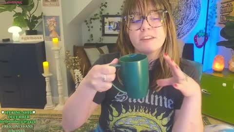 Snapshot of allieberrybb chatting on December 31, 2:25 pm  bb  online show from December 31, 2:25 pm