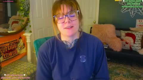 Snapshot of allieberrybb chatting on December 9, 1:45 pm  bb  online show from December 9, 1:45 pm