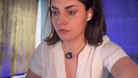 Allie online show from May 8, 1:25 pm