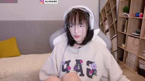 Alina online show from February 22, 1:33 am