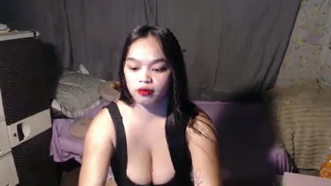 Snapshot of alluring_bobbies chatting on January 16, 4:07 pm dhiharu online show from January 16, 4:07 pm