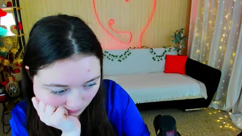 alluringeyess online show from April 20, 6:33 pm