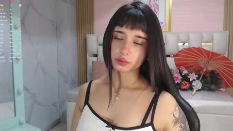 Allysa  online show from December 21, 8:35 pm