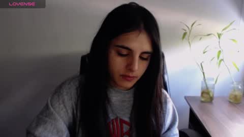 Snapshot of alma_sweet chatting on March 8, 1:23 pm Arhantxa online show from March 8, 1:23 pm