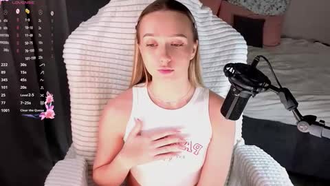 Lia online show from February 27, 3:17 am