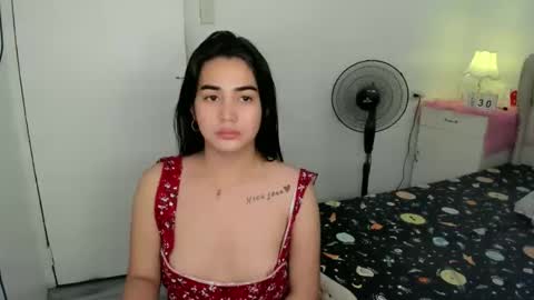 alovelydollnica online show from October 29, 7:45 am