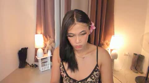 alwina_williams online show from April 26, 7:28 am