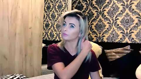 aly online show from January 18, 11:43 am