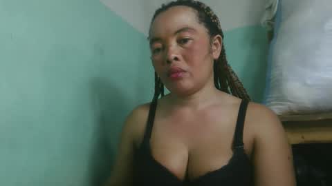 alypierette online show from March 21, 7:08 pm