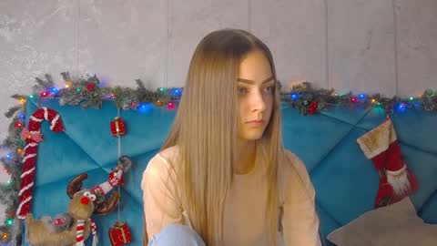 Snapshot of alyseruss chatting on January 6, 5:59 pm Alyse online show from January 6, 5:59 pm
