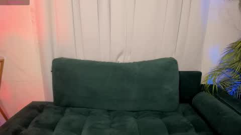 Alysia online show from February 2, 1:26 am