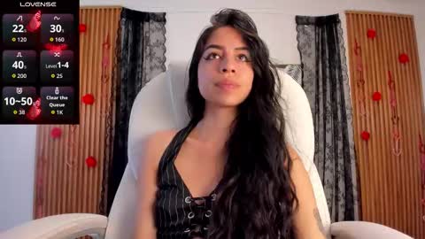 alyssabeauty_ online show from February 24, 9:24 pm