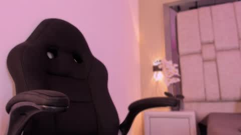 Alys online show from December 2, 11:23 am