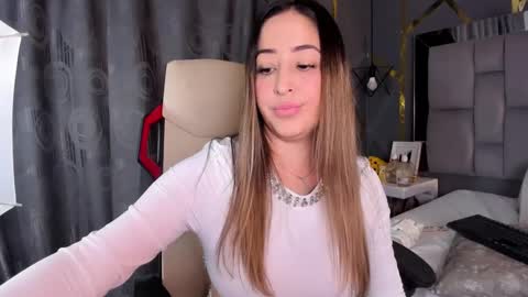 Alyze make feel hot as hell online show from October 9, 12:48 am