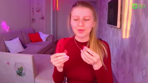 Snapshot of amaliaqueen999 chatting on February 14, 2:12 pm Amalia online show from February 14, 2:12 pm