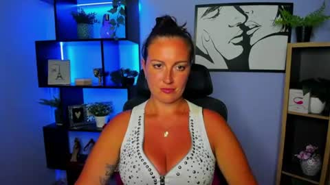 Amanda online show from July 28, 6:20 pm