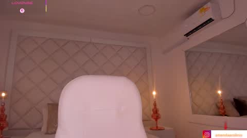 Snapshot of amanda_colin chatting on October 11, 2:27 am Amanda online show from October 11, 2:27 am