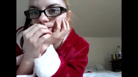 Candy-Lynn online show from February 9, 2:30 pm