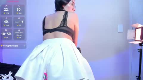 amara velle  online show from May 11, 4:04 pm