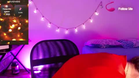 Snapshot of amarantha_naughty chatting on December 15, 1:35 am Amarantha online show from December 15, 1:35 am