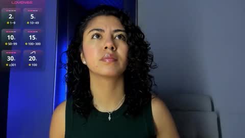 Emily online show from December 3, 11:45 am