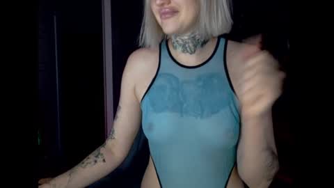 Snapshot of amayamalina chatting on December 27, 11:17 am Malina online show from December 27, 11:17 am