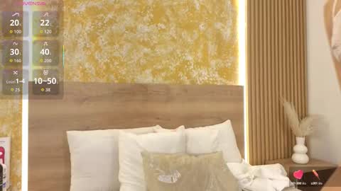 Sara online show from September 20, 10:57 am