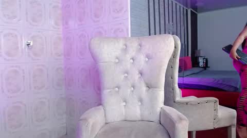 Snapshot of ambar_jonesx chatting on October 22, 5:01 am Ambar Jones online show from October 22, 5:01 am