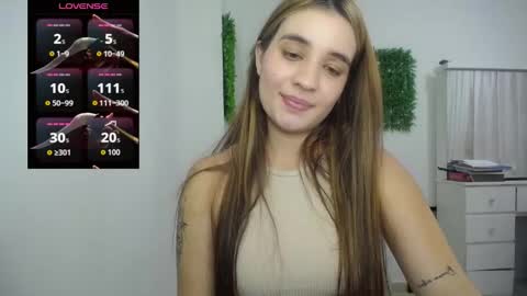 Snapshot of ambar_lynn chatting on October 22, 7:08 pm mbar online show from October 22, 7:08 pm