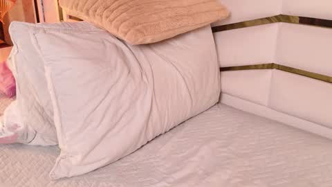 Julieta  online show from September 30, 12:44 pm