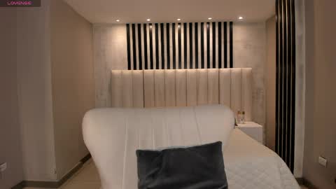 Ambar  online show from April 4, 11:42 am