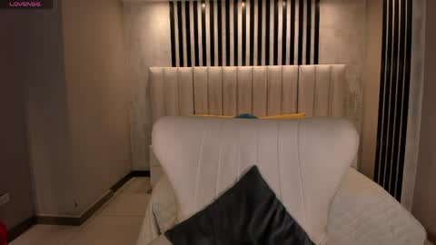 Ambar  online show from April 9, 11:04 am