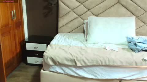 Ambar Ross online show from January 20, 7:04 pm