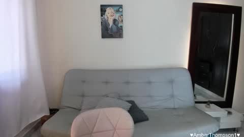 ambarthompson1 online show from March 12, 8:44 pm