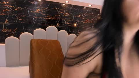   online show from December 18, 10:36 pm