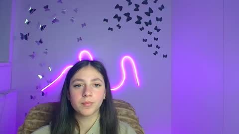 Amber online show from April 18, 7:07 pm