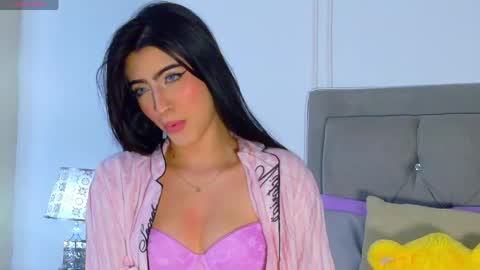 amber_bull online show from May 23, 10:13 am