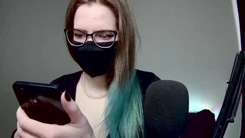 Amber non-nude model online show from March 7, 5:18 am